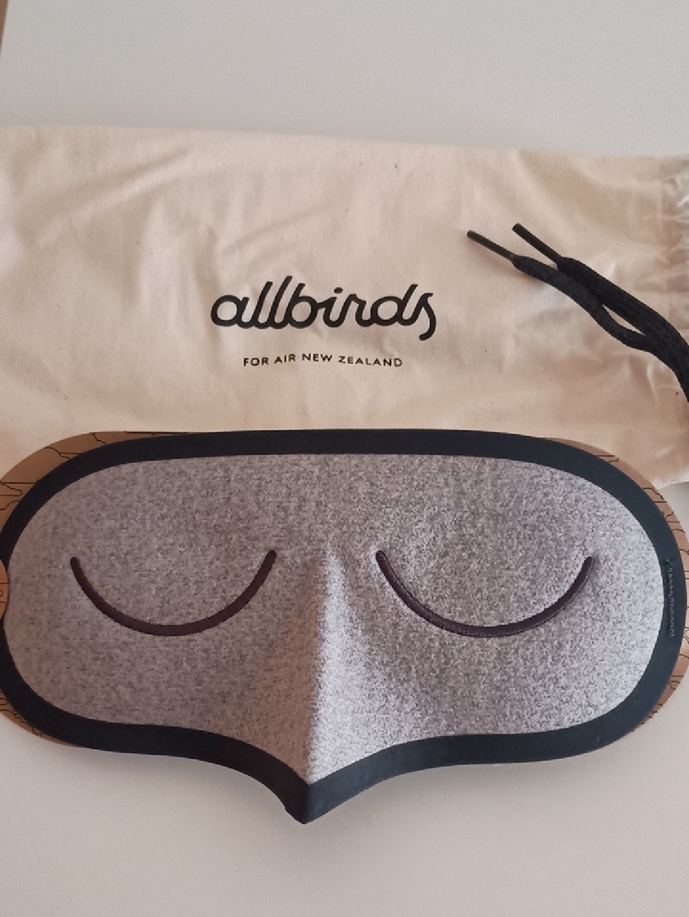 allbirds Limited Edition Gray Felt Sleep Mask with Branded Pouch